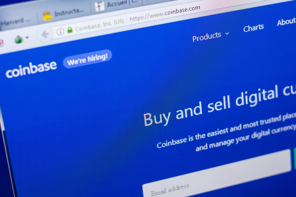 CoinBase website on the display of PC. Source: Shutterstock.com