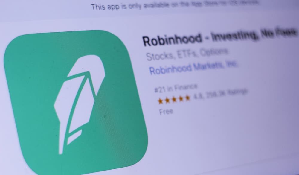 Robinhood - Investing, No Fees app in App Store. Source: shutterstock.com